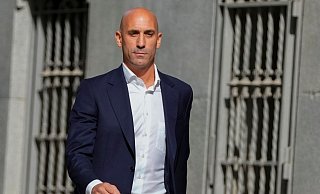 Rubiales kam mit einer Geldstrafe davon. (Foto Archiv) - Manu Fernandez/AP/dpa Rubiales kam mit einer Geldstrafe davon. (Foto Archiv) - Manu Fernandez/AP/dpa