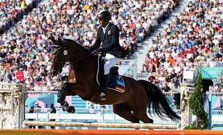 Marvin Dogue bei seinem Ritt im olympischen Finale. - Rolf Vennenbernd/dpa Marvin Dogue bei seinem Ritt im olympischen Finale. - Rolf Vennenbernd/dpa