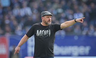 HSV-Trainer Steffen Baumgart musste im Heimpiel gegen Osnabrück trotz Überzahl eine Niederlage hinnehmen. - Christian Charisius/dpa HSV-Trainer Steffen Baumgart musste im Heimpiel gegen Osnabrück trotz Überzahl eine Niederlage hinnehmen. - Christian Charisius/dpa