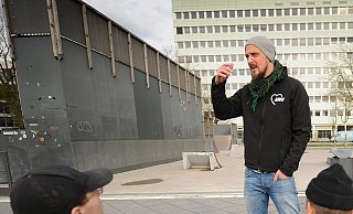 Björn Behr im Gespräch mit Kesselbrink-Besuchern. - Andreas Frücht Björn Behr im Gespräch mit Kesselbrink-Besuchern. - Andreas Frücht