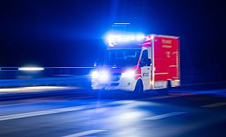 Eine 29-jährige Fahrerin ist bei dem Unfall auf der A2 bei Bad Oeynhausen schwer verletzt worden. - Marcel Kusch/dpa Eine 29-jährige Fahrerin ist bei dem Unfall auf der A2 bei Bad Oeynhausen schwer verletzt worden. - Marcel Kusch/dpa