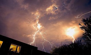 Dieses eindrucksvolle Gewitterfoto von NW-Leser Christian Backer entstand 2016 in Gellershagen. - Christian Backer (Archiv/Symbolbild) Dieses eindrucksvolle Gewitterfoto von NW-Leser Christian Backer entstand 2016 in Gellershagen. - Christian Backer (Archiv/Symbolbild)