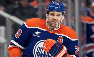 Leon Draisaitl darf im kommenden Jahr an den Winterspielen teilnehmen - und 2028 am World Cup? - JASON FRANSON/The Canadian Press/AP/dpa Leon Draisaitl darf im kommenden Jahr an den Winterspielen teilnehmen - und 2028 am World Cup? - JASON FRANSON/The Canadian Press/AP/dpa