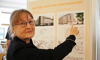 Kritik am Entwurf: Friederike Steinmann wünscht sich eine neue Gestaltung des Gebäudes. - Julia Stratmann Kritik am Entwurf: Friederike Steinmann wünscht sich eine neue Gestaltung des Gebäudes. - Julia Stratmann