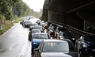Unbekannte bringen die Verkehrsteilnehmer auf dem OWD in Gefahr. - Wolfgang Rudolf (Archiv) Unbekannte bringen die Verkehrsteilnehmer auf dem OWD in Gefahr. - Wolfgang Rudolf (Archiv)