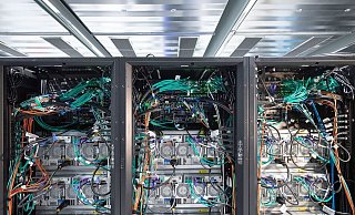 Ein Hochleistungscomputerin Stuttgart. In Russland ist die einst aufstrebende Digitalbranche seit dem Angriff auf die Ukraine spürbar eingebrochen. - Sebastian Gollnow/dpa Ein Hochleistungscomputerin Stuttgart. In Russland ist die einst aufstrebende Digitalbranche seit dem Angriff auf die Ukraine spürbar eingebrochen. - Sebastian Gollnow/dpa