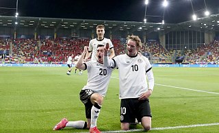Zwei Spiele, zwei Siege: Deutschland steht im Viertelfinale. - Branislav Racko/dpa Zwei Spiele, zwei Siege: Deutschland steht im Viertelfinale. - Branislav Racko/dpa