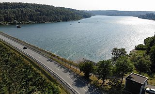 Auch die Aabachtalsperre, die nicht zu den Rückhaltebecken hinzugezählt wird, hält immer Platz für zusätzliche Regenmengen bereit. - Jens Reddeker (Symbolbild) Auch die Aabachtalsperre, die nicht zu den Rückhaltebecken hinzugezählt wird, hält immer Platz für zusätzliche Regenmengen bereit. - Jens Reddeker (Symbolbild)