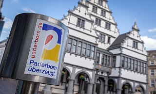 Seit zwei Jahrzehnten wird der Slogan „Paderborn überzeugt“ genutzt. - Niklas Tüns Seit zwei Jahrzehnten wird der Slogan „Paderborn überzeugt“ genutzt. - Niklas Tüns