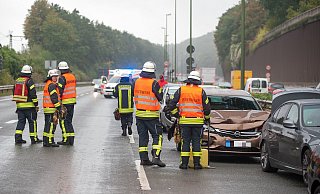 Schwere Unfälle auf dem Ostwestfalendamm in Bielefeld. - Christian Mathiesen Schwere Unfälle auf dem Ostwestfalendamm in Bielefeld. - Christian Mathiesen