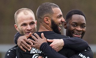 Vor allem im eigenen Stadion hatten die Rödinghauser mit Patrick Kurzen (v. l.), Yassin Ibrahim und Ba-Muaka Simakala Grund zum Jubel. - Noah Wedel Vor allem im eigenen Stadion hatten die Rödinghauser mit Patrick Kurzen (v. l.), Yassin Ibrahim und Ba-Muaka Simakala Grund zum Jubel. - Noah Wedel