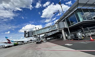 Vom Flughafen Paderborn/Lippstadt aus starten Ferienjets zu zahlreichen Sonnenzielen. - Jens Reddeker Vom Flughafen Paderborn/Lippstadt aus starten Ferienjets zu zahlreichen Sonnenzielen. - Jens Reddeker