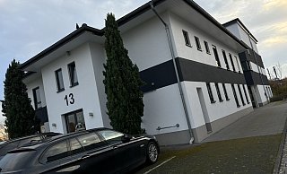 In diesem Geschäftshaus in Paderborn hatte die Agentur Vaan Majestro ihr Büro. Auch hier ist sie nicht mehr auffindbar. - Jens Reddeker In diesem Geschäftshaus in Paderborn hatte die Agentur Vaan Majestro ihr Büro. Auch hier ist sie nicht mehr auffindbar. - Jens Reddeker