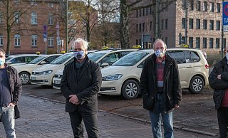 Ihsan Topuz, Damnjan Garic, Werner Gromnitza und Nurettin Baykus haben durch den Lockdown mit Umsatzeinbrüchen zu kämpfen. - Andreas Zobe/NW Ihsan Topuz, Damnjan Garic, Werner Gromnitza und Nurettin Baykus haben durch den Lockdown mit Umsatzeinbrüchen zu kämpfen. - Andreas Zobe/NW