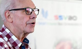 Will Antworten: Der Stadtsportverbandsvorsitzende Hans Milberg sorgt sich um die Sportler in der Stadt. Foto: Jürgen Krüger - Jürgen Krüger Will Antworten: Der Stadtsportverbandsvorsitzende Hans Milberg sorgt sich um die Sportler in der Stadt. Foto: Jürgen Krüger - Jürgen Krüger