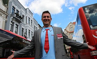 Bürgermeisterkandidat Stefan Kannegießer möchte das Bus-Chaos am Alten Markt entzerren. - Jan-Henrik Gerdener Bürgermeisterkandidat Stefan Kannegießer möchte das Bus-Chaos am Alten Markt entzerren. - Jan-Henrik Gerdener