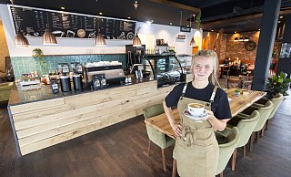Clara Bergmann gehört zum neuen Team im CoffeeIn. - Niklas Tüns Clara Bergmann gehört zum neuen Team im CoffeeIn. - Niklas Tüns