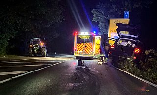 Die B482 musste bei Porta Westfalica in der Nacht von Freitag auf Samstag für mehrere Stunden voll gesperrt werden. Foto: - Polizei Minden-Lübbecke Die B482 musste bei Porta Westfalica in der Nacht von Freitag auf Samstag für mehrere Stunden voll gesperrt werden. Foto: - Polizei Minden-Lübbecke