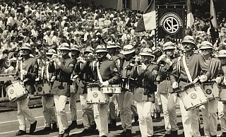 Beim Finale des Europazuges spielen 1968 Musiker der belgischen Gemeinde Oostrozebeek auf. - NW-Fotoarchiv Beim Finale des Europazuges spielen 1968 Musiker der belgischen Gemeinde Oostrozebeek auf. - NW-Fotoarchiv