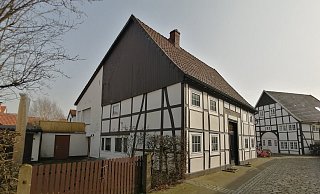 Das Fachwerkgebäude am Großen Wall 21, das der Stadt gehört, möchte die Bürgerinitiative Altstadt Rheda zu einem Ort der Begegnung machen. - Marion Pokorra-Brockschmidt Das Fachwerkgebäude am Großen Wall 21, das der Stadt gehört, möchte die Bürgerinitiative Altstadt Rheda zu einem Ort der Begegnung machen. - Marion Pokorra-Brockschmidt