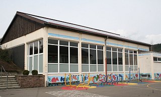 Außer Betrieb: Das Hallenbad in Dalhausen. - Torsten Wegener Außer Betrieb: Das Hallenbad in Dalhausen. - Torsten Wegener