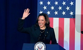 Kamala Harris ist die erste Frau und die erste Schwarze im US-Vizepräsidentenamt. (Archivbild) - Carlos Osorio/AP Kamala Harris ist die erste Frau und die erste Schwarze im US-Vizepräsidentenamt. (Archivbild) - Carlos Osorio/AP