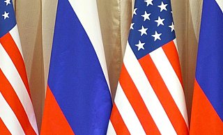 Bei dem Treffen von Unterhändlern aus Moskau und Washington sollen der russische Truppenaufmarsch an der Grenze zur Ukraine, aber auch die von Russland geforderten Sicherheitsgarantien der Nato behandelt werden. - Foto: epa Sergei Ilnitsky/EPA/dpa Bei dem Treffen von Unterhändlern aus Moskau und Washington sollen der russische Truppenaufmarsch an der Grenze zur Ukraine, aber auch die von Russland geforderten Sicherheitsgarantien der Nato behandelt werden. - Foto: epa Sergei Ilnitsky/EPA/dpa