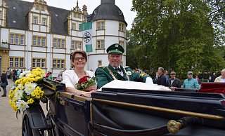 Bundeskönigspaar Hans-Christian und Gaby Lummer aus Sudhagen. - Anja Ebner Bundeskönigspaar Hans-Christian und Gaby Lummer aus Sudhagen. - Anja Ebner
