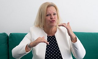 Nancy Faeser geht als Spitzenkandidatin für die SPD in die hessische Landtagswahl. - Boris Roessler/dpa Nancy Faeser geht als Spitzenkandidatin für die SPD in die hessische Landtagswahl. - Boris Roessler/dpa