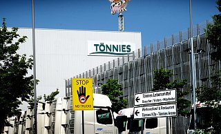 Nach dem Corona-Ausbruch beim Fleischverarbeiter Tönnies wurde im Kreis Gütersloh ein Lockdown verhängt. - Andreas Frücht Nach dem Corona-Ausbruch beim Fleischverarbeiter Tönnies wurde im Kreis Gütersloh ein Lockdown verhängt. - Andreas Frücht