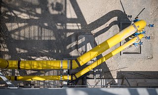 Eine gelbe Leitung für Erdgas führt über das Gelände des Gaskraftwerkes Gaisburg in Baden-Württemberg. - Foto: Sebastian Gollnow/dpa Eine gelbe Leitung für Erdgas führt über das Gelände des Gaskraftwerkes Gaisburg in Baden-Württemberg. - Foto: Sebastian Gollnow/dpa