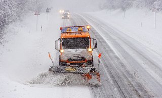 Solche Bilder wie hier aus dem Taunus drohen an diesem Wochenende auch in Ostwestfalen-Lippe. - picture alliance Solche Bilder wie hier aus dem Taunus drohen an diesem Wochenende auch in Ostwestfalen-Lippe. - picture alliance