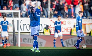 Für Neuzugang Joel Grodowski und Arminia Bielefeld war es ein misslungener Nachmittag. Die Heimpartie gegen Rot-Weiss Essen endete 1:2. - Sarah Jonek Für Neuzugang Joel Grodowski und Arminia Bielefeld war es ein misslungener Nachmittag. Die Heimpartie gegen Rot-Weiss Essen endete 1:2. - Sarah Jonek