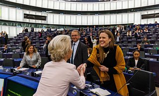Für Terry Reintke (r) ist nach eigenen Worten entscheidend, dass die Umwelt- und Klimapolitik der EU fortgesetzt und ausgeweitet wird. - Philipp von Ditfurth/dpa Für Terry Reintke (r) ist nach eigenen Worten entscheidend, dass die Umwelt- und Klimapolitik der EU fortgesetzt und ausgeweitet wird. - Philipp von Ditfurth/dpa
