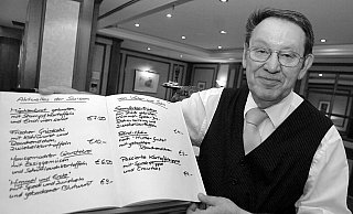 Horst-Dieter Sieweke ist im Alter von 84 Jahren verstorben. Gütersloh verliert mit ihm einen der gefragtesten Restaurant-Besitzer der Stadt. - Wolfgang Wotke Horst-Dieter Sieweke ist im Alter von 84 Jahren verstorben. Gütersloh verliert mit ihm einen der gefragtesten Restaurant-Besitzer der Stadt. - Wolfgang Wotke