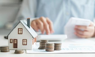 Im nächsten Herbst muss der Bielefelder Stadtrat über eine Erhöhung der Grundsteuer entscheiden. - ijeab - stock.adobe.com Im nächsten Herbst muss der Bielefelder Stadtrat über eine Erhöhung der Grundsteuer entscheiden. - ijeab - stock.adobe.com