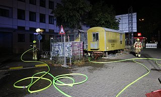 Zu dem Einsatz rückten zwölf Feuerwehrleute aus. - Feuerwehr Paderborn Zu dem Einsatz rückten zwölf Feuerwehrleute aus. - Feuerwehr Paderborn