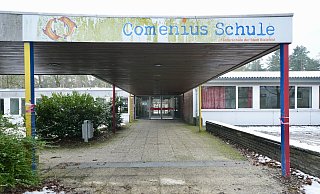 Bevor die Grundschüler in die ehemalige Comeniusschule - Übergangsquartier für die neue Grundschule Wintersheide in Sennestadt - einziehen, muss dort noch viel getan werden. - Peter Unger Bevor die Grundschüler in die ehemalige Comeniusschule - Übergangsquartier für die neue Grundschule Wintersheide in Sennestadt - einziehen, muss dort noch viel getan werden. - Peter Unger