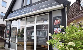 Die Filiale der Landfleischerei Sonnet an der Hauptstraße 86 ist derzeit wegen des Brandes am Hauptstandort geschlossen. Voraussichtlich im September soll sie wieder öffnen. - Karin Prignitz Die Filiale der Landfleischerei Sonnet an der Hauptstraße 86 ist derzeit wegen des Brandes am Hauptstandort geschlossen. Voraussichtlich im September soll sie wieder öffnen. - Karin Prignitz