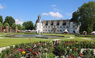 Im weitläufigen Neuhäuser Schlossgarten soll es vier Tage lang viel zu entdecken geben. - Timpe Im weitläufigen Neuhäuser Schlossgarten soll es vier Tage lang viel zu entdecken geben. - Timpe