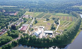 Teile des Landesgartenschau-Areals im Weserbogen bei Corvey bleiben als Huxarium-Gartenpark erhalten. - Thomas Kube Teile des Landesgartenschau-Areals im Weserbogen bei Corvey bleiben als Huxarium-Gartenpark erhalten. - Thomas Kube