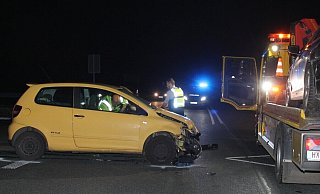 Bei einem Unfall an der Auffahrt zur B 64 bei Erkeln sind fünf Menschen leicht verletzt worden. - Manuela Puls Bei einem Unfall an der Auffahrt zur B 64 bei Erkeln sind fünf Menschen leicht verletzt worden. - Manuela Puls