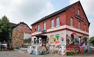 Das Fla-Fla war zunächst ein autonomes Jugendzentrum. Nun heißt es Soziales Zentrum. - Frank-Michael Kiel-Steinkamp Das Fla-Fla war zunächst ein autonomes Jugendzentrum. Nun heißt es Soziales Zentrum. - Frank-Michael Kiel-Steinkamp