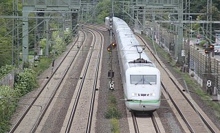 Die Deutsche Bahn will mit dem Deutschlandtakt die Mobilität auf der Schiene attraktiver machen. Dass das notwendig ist, bestreiten die Bürgerinitiativen nicht. Es geht ihnen um das Wie. - Ulf Hanke Die Deutsche Bahn will mit dem Deutschlandtakt die Mobilität auf der Schiene attraktiver machen. Dass das notwendig ist, bestreiten die Bürgerinitiativen nicht. Es geht ihnen um das Wie. - Ulf Hanke