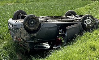 Die Fahrzeuge kollidierten, der Corsa kam auf dem Dach zum Liegen. - Feuerwehr Paderborn Die Fahrzeuge kollidierten, der Corsa kam auf dem Dach zum Liegen. - Feuerwehr Paderborn
