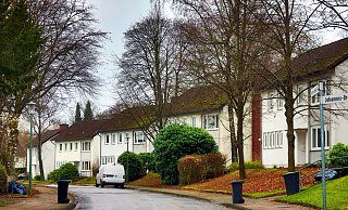 In früheren Offiziersquartieren an der Brahms- und Haydn-Straße könnten Flüchtlinge Obdach finden. - Sarah Jonek In früheren Offiziersquartieren an der Brahms- und Haydn-Straße könnten Flüchtlinge Obdach finden. - Sarah Jonek
