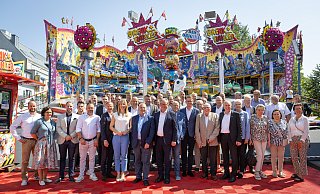 Die CDU hatte Schausteller und weitere Gäste zum Frühstück in der Paderborner Libori-Woche eingeladen. - Niklas Tüns Die CDU hatte Schausteller und weitere Gäste zum Frühstück in der Paderborner Libori-Woche eingeladen. - Niklas Tüns