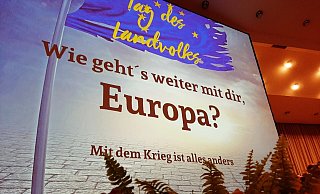 "Wie geht's weiter mit dir, Europa?" - unter dieser Frage stand der Tag des Landvolkes in Paderborn. - Lena Henning "Wie geht's weiter mit dir, Europa?" - unter dieser Frage stand der Tag des Landvolkes in Paderborn. - Lena Henning