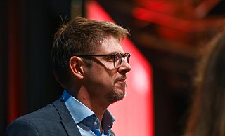 Der Europaabgeordnete Matthias Ecke (SPD) musste nach dem Angriff operiert werden. - Heiko Rebsch/dpa Der Europaabgeordnete Matthias Ecke (SPD) musste nach dem Angriff operiert werden. - Heiko Rebsch/dpa