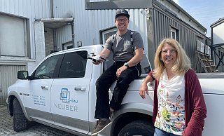 Steve Neuber, Geschäftsführer der TechBau Neuber GmbH und Frauke Schwietert, Vorsitzende der Geschäftsführung der Agentur für Arbeit Herford. - Natalie Gottwald Steve Neuber, Geschäftsführer der TechBau Neuber GmbH und Frauke Schwietert, Vorsitzende der Geschäftsführung der Agentur für Arbeit Herford. - Natalie Gottwald